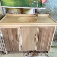 الكاونتر 200 السنك 100 الميزه الاحمر 100 العارضه 100 07782815114