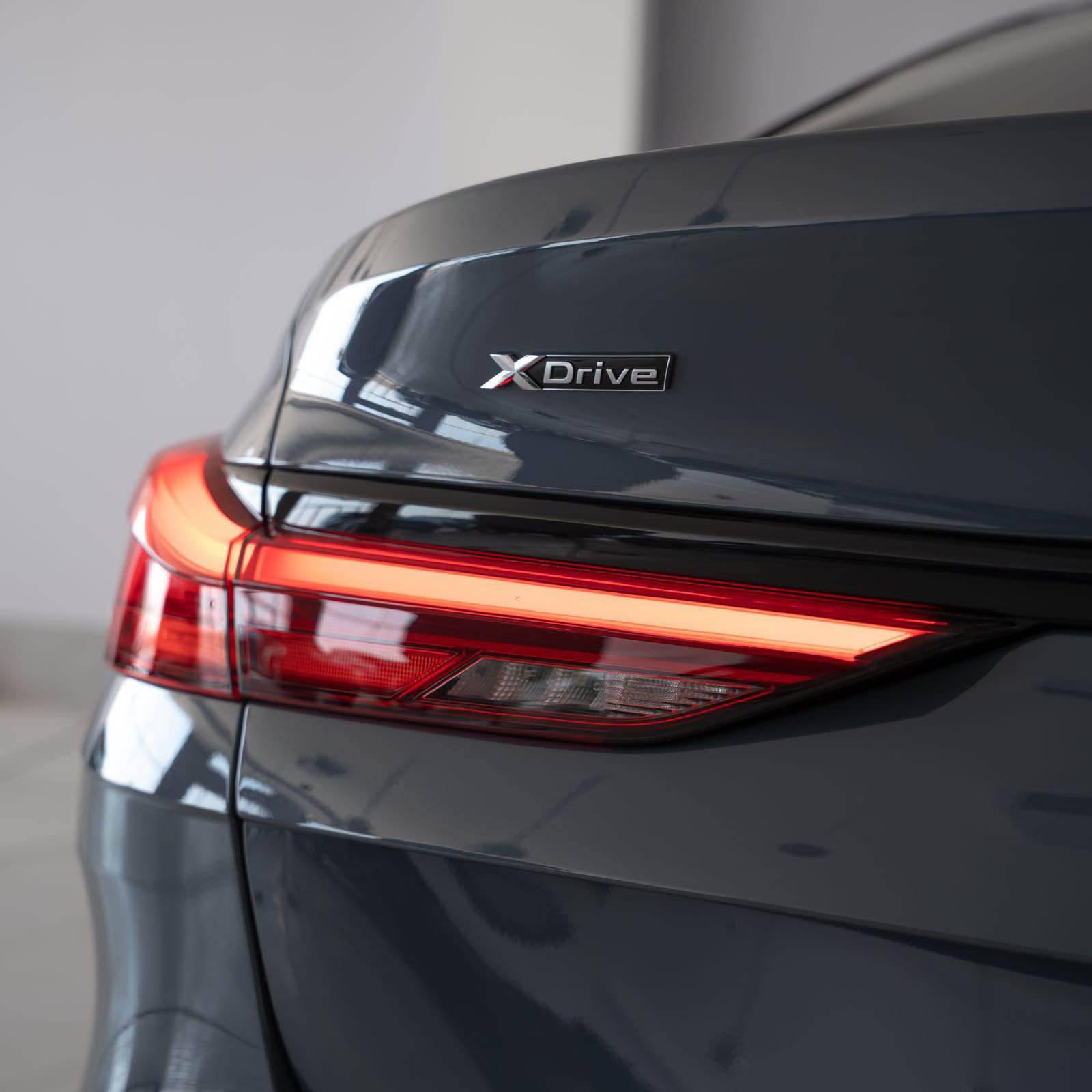 Bmw 228i X Drive 2023 

مواسەفاتی ئەمریکی 🇺🇸
مۆتەری 2.0 تۆربۆ
228 هۆرس پاوەر
سیستەمی xDrive AWD
گیربۆکسی ئۆتۆماتیکی 8 خێرایی
پەکیجی M Sport
شاشەی گەورە و دیجیتاڵ
Apple CarPlay & Android Auto
کامێرای دواوە + سێنسەری پارکینگ
Blind Spot + Lane Assist
کۆنتڕۆڵی گەرما و ساردی دوو لا
ڕووناکی ناوەوە (Ambient Light)
سانڕۆف
کورسی چەرمی
Push Start
سەیارەکە زۆر تازەو جوانە 14,700 مایڵ ڕۆشتووە ڕەقەم کاتییە سەیارەکە ، کلین تایتڵە دەعامی بۆ دەعامی بەشەرت 
نرخ:٢٥٠ وەرەقە
ژمارەی تەلەفون:***********
WhatsApp&Viber✅ السليمانية, العراق
