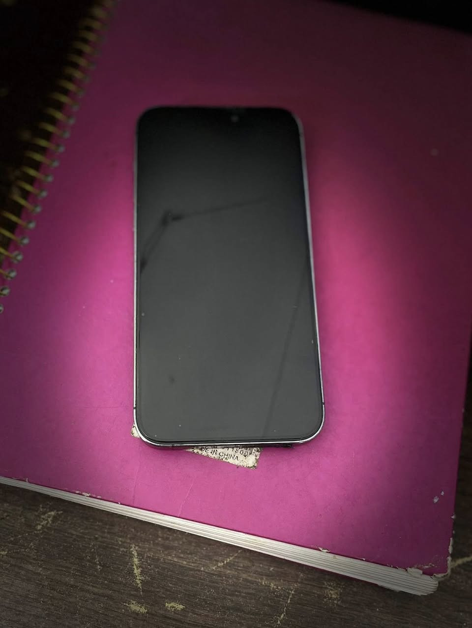 السلام عليكم ايفون14pro max للبيع  جهاز مكفول كفاله عامه
 يمكن  التواصل على الماسنجر والواتساب ***********
