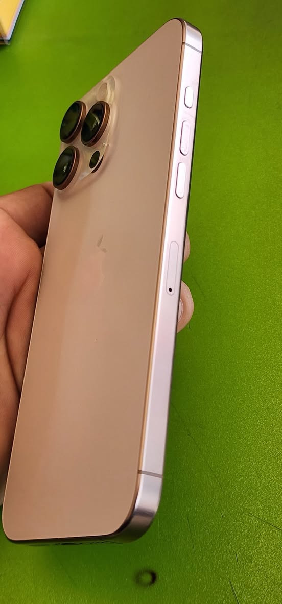 للبيع 16 pro max
شرق اوسط 256

ضمان ماستر بعده داخل الضمان 

كرتون وكيبل اصلي + ١١ كڤر 

نظافه 100%

بطارية 99

مكانة مركز الحله

***********
