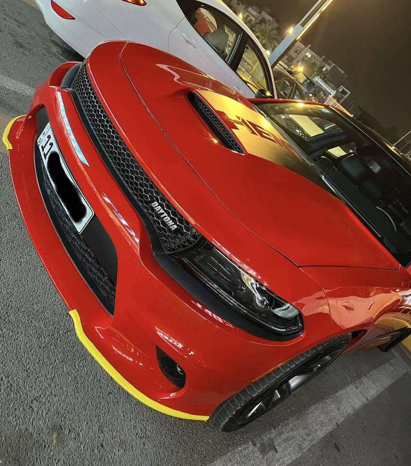 السلام عليكم
جارجر Daytona Rt 5.7 2023 فول 1/1 لون أحمر ماشية 8000 ميل جديدة جداا حادث موضح بالصور صبغ قطعتين جاملغ وبنيد فقط ***********متواجد واتس مكان السيارة المنصور
