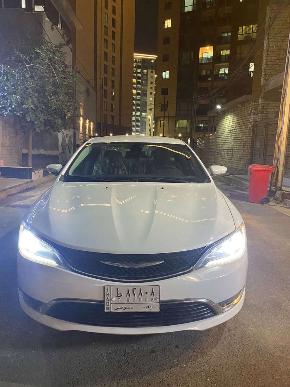 السلام عليكم c200 موديل  16 كير ماوس  محرك 2400 نص فول السيارة جديده كير محرك بشرط قفل 110والسونار موجود ومبدل بابين اثر طعجات بوحده اصليه مكاني بغداد حي الجهاد السيارة باسمي تحويل مباشر 
***********
***********
