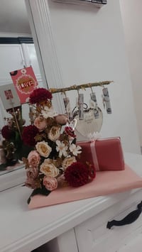 عيد الأم • هدايا فاخرة • تغليف ملكي مجاني