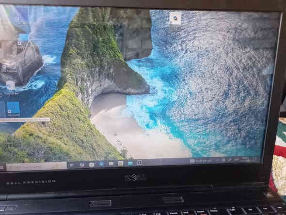 السلام عليكم لبيع او مراوس  بدراجه لابتوب ويندز10
مكاني بغداد تاجي 
رقمي ***********
