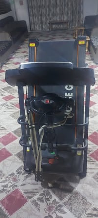 جهاز جري للبيع لجهاز بي جري ورجاج للبطن وبعد نوع لرياظه نظيف جدا استعم...