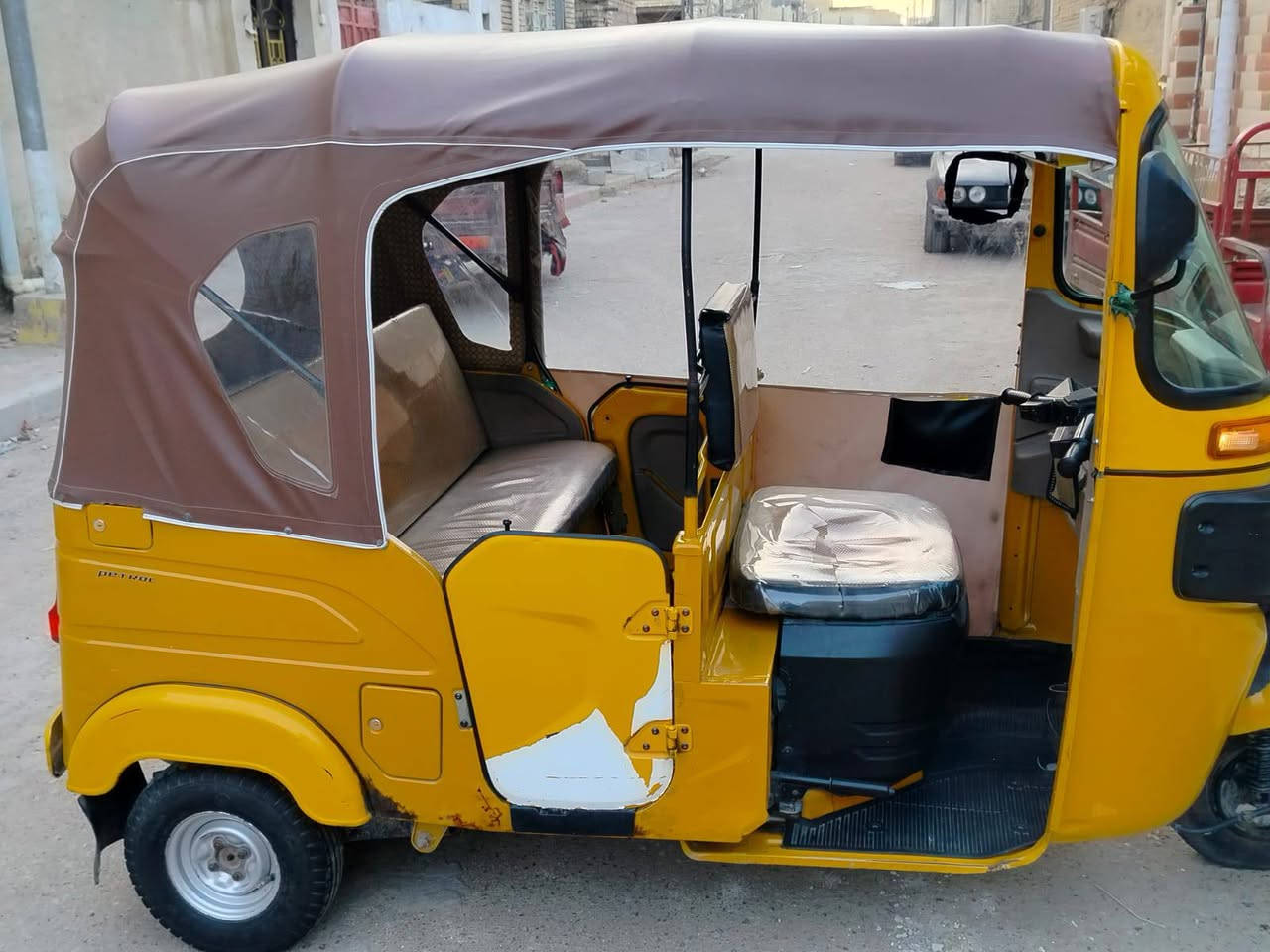 سلام عليكم تكتك 2021 مرقمه سنويه البيع شراي تصل ***********مامتواجد على الفيس تصل
