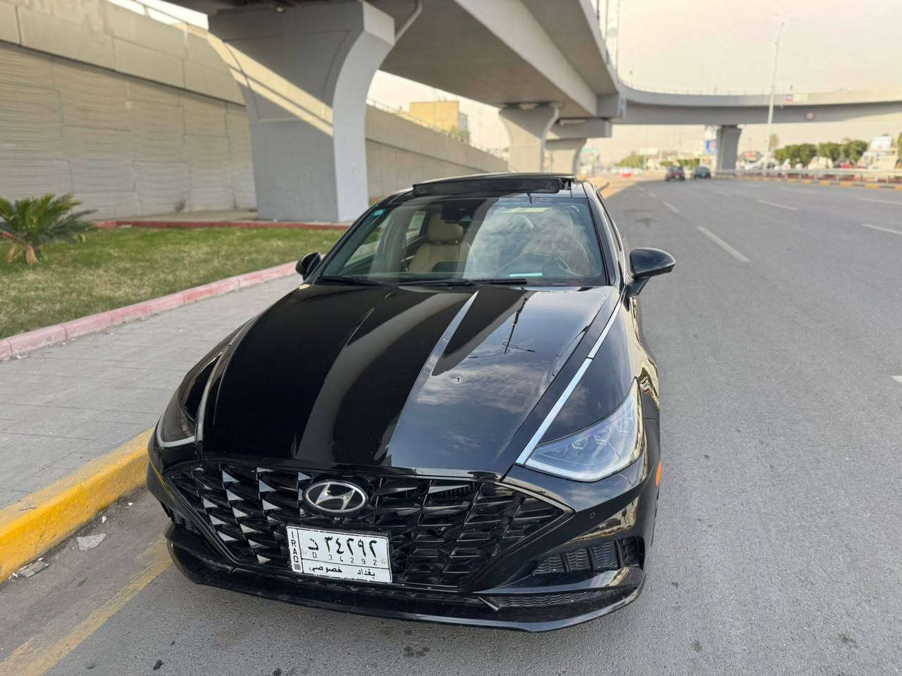 السلام عليكم
سوناتا 2021 لمتدد
فول الفول رقم بغداد 
ماكو مواصفة مابيهة
تشغل عند بعد 
قيادة ذاتية 
خمس كاميرات 
رادار نقطه عمياء تحديد مسار
تمشي بالرمونت
داتا شو 
شحن لاسلكي 
خمس بصمات
كراسي جلد كهرباء 
اربع كراسي تدفئة تبريد 
شاشه تاب 
ماشية 100 الف حقيقي
ضرر السيارة ثلاثة قطع تبديل لون اصلي
وقطعه صبغ بدون دواخل بدون لغد او شاصي
للبيع او المراوس حسب القناعة
عنوان السيارة بغداد شارع مطار المثنى
سعر البيع 155 ورقة 
للتواصل *********** متوفر واتساب
