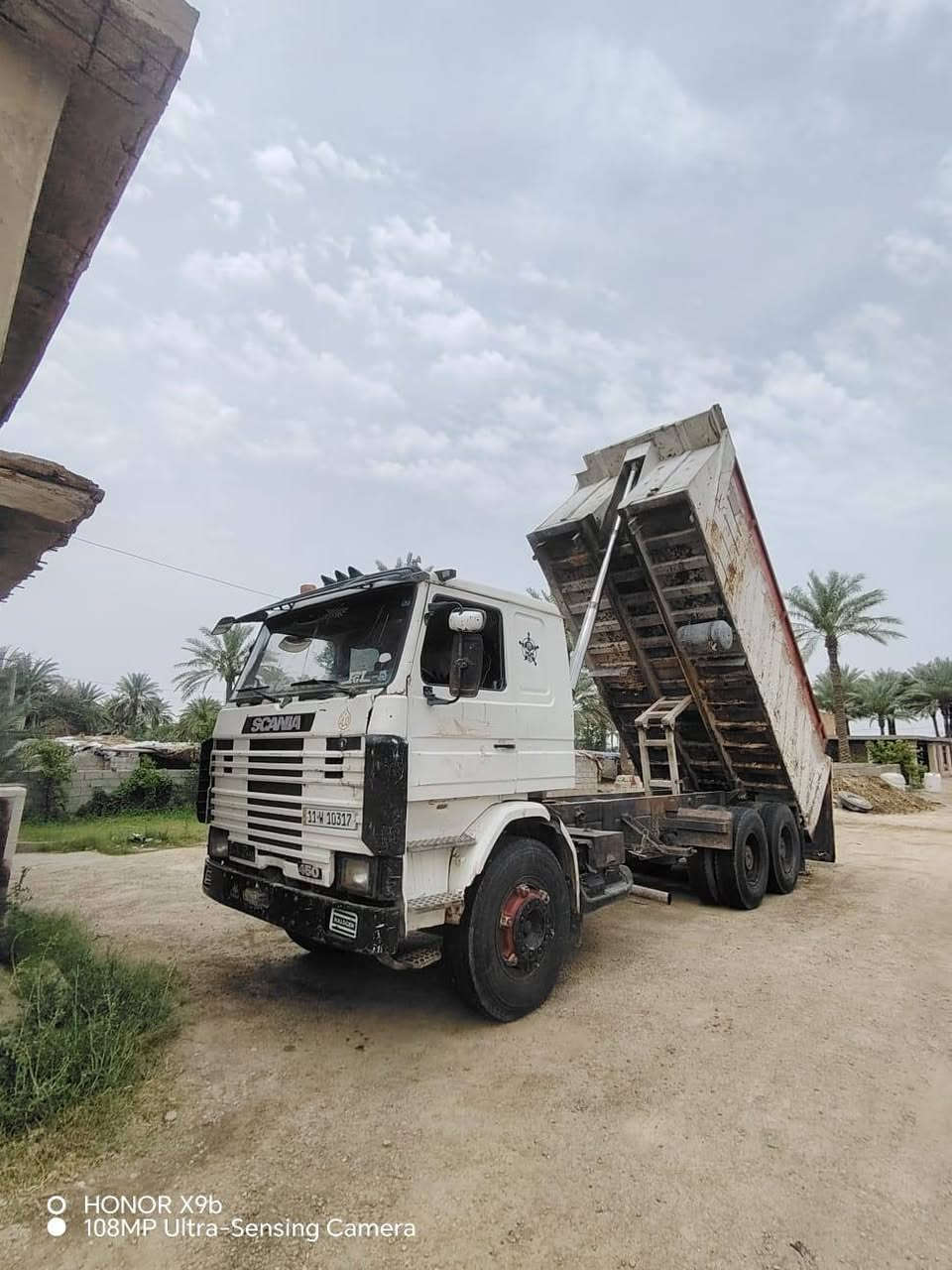 سلام عليكم سكانيا موديل 93باسمي مكينه 42 بيه بخار كلش قليل بدون تنقيص مجموعه باوجر 16 كير 3+3 تخم تاير شرط التحويل العنوان واسط الصويره السعر 160 وبيه مجال استفسار ***********
