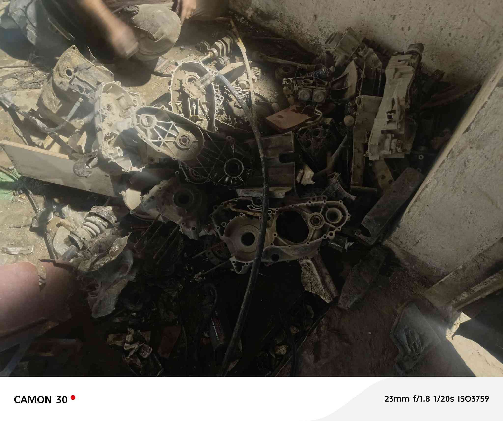 سلام عليكم تي ماكس مديل 7 تره شاصي كامل هوه ول ضفيره كامل يعني بس صعد مكينه وياهه مكاين، 2 مطشرات سعره قيم بل يراضي بي الله تاخذه، مكاني بغداد حي الجهاد شارقه متواجد خاص


**إذا كنت صاحب هذا الإعلان وتريد حذفه لأي سبب، رجاءا أرسل رسالة إلى الدعم الفني**