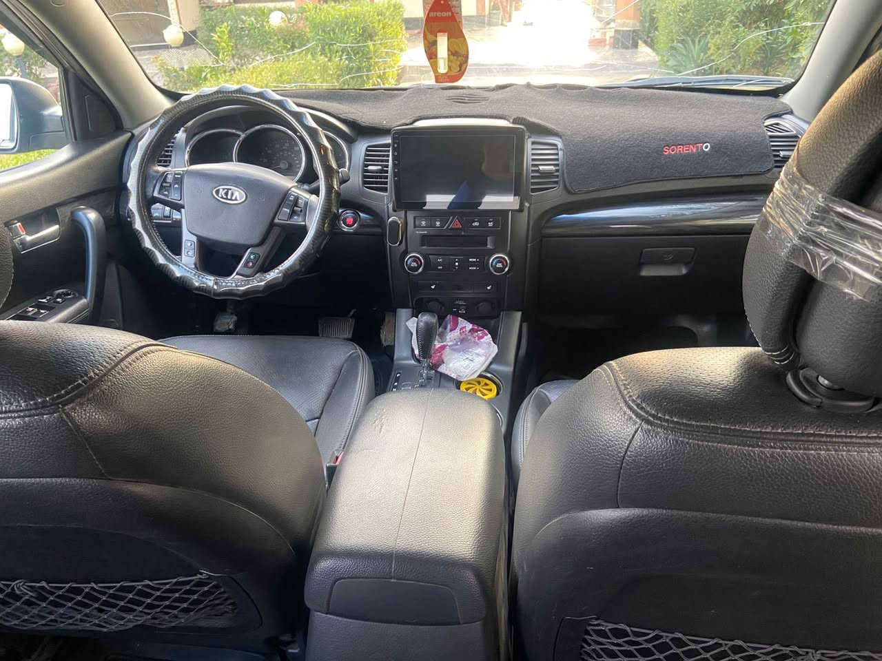 السلام عليكم للبيع سورنتو 2013 امريكي فول فول  مواصفات محرك 6 سونار موجود .*********** اراوس بسورنتو من 16 -20
