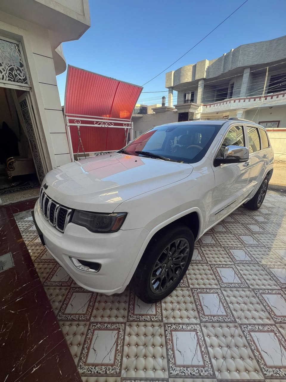 سلام عليكم اخوان جيب 2018امريكي كلين تايتل كفاله عامه فول موصفات 1/1لمتدد رقم بغداد ماشيه ٧١الف سعر 275بيه مجال رقم هاتف ***********
