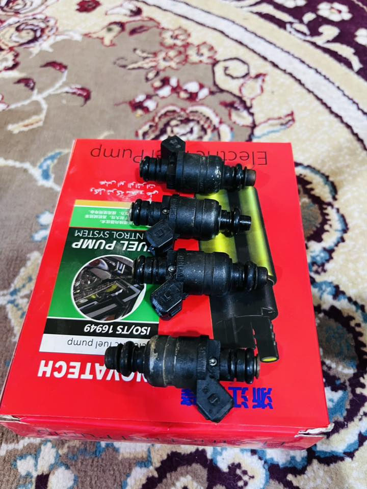 #سلام_عليكم غراض جنبي عالية للبيع

1_دركه استيرن اصليه شرط وجديده
2_بك لايتات جنبي عاليه نضاف كلش
3_تخم نورلات كولف مال كصه ع الفحص
4_كبات حجم15 نضاف جداً
5_زنون شمسي الاصلي عالي وناصي كلوب واحد
العنوان #بابل_السدة 
الاسعار كلمن وسعره الشراي اتصل وتدلل
***********
