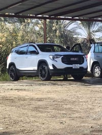 جي ام سي تيران • ٢٠٢١ • ٩٠٠٠٠ كم