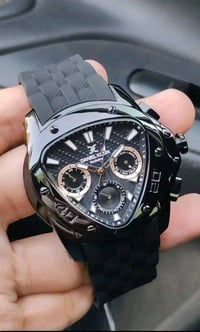 دانيل كلاين • جديدة مع ملحقات • تصميم لامبورغيني