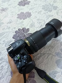 كامرة Nikon D5500 • عدسة 18-140mm • نظيف شبه جديد