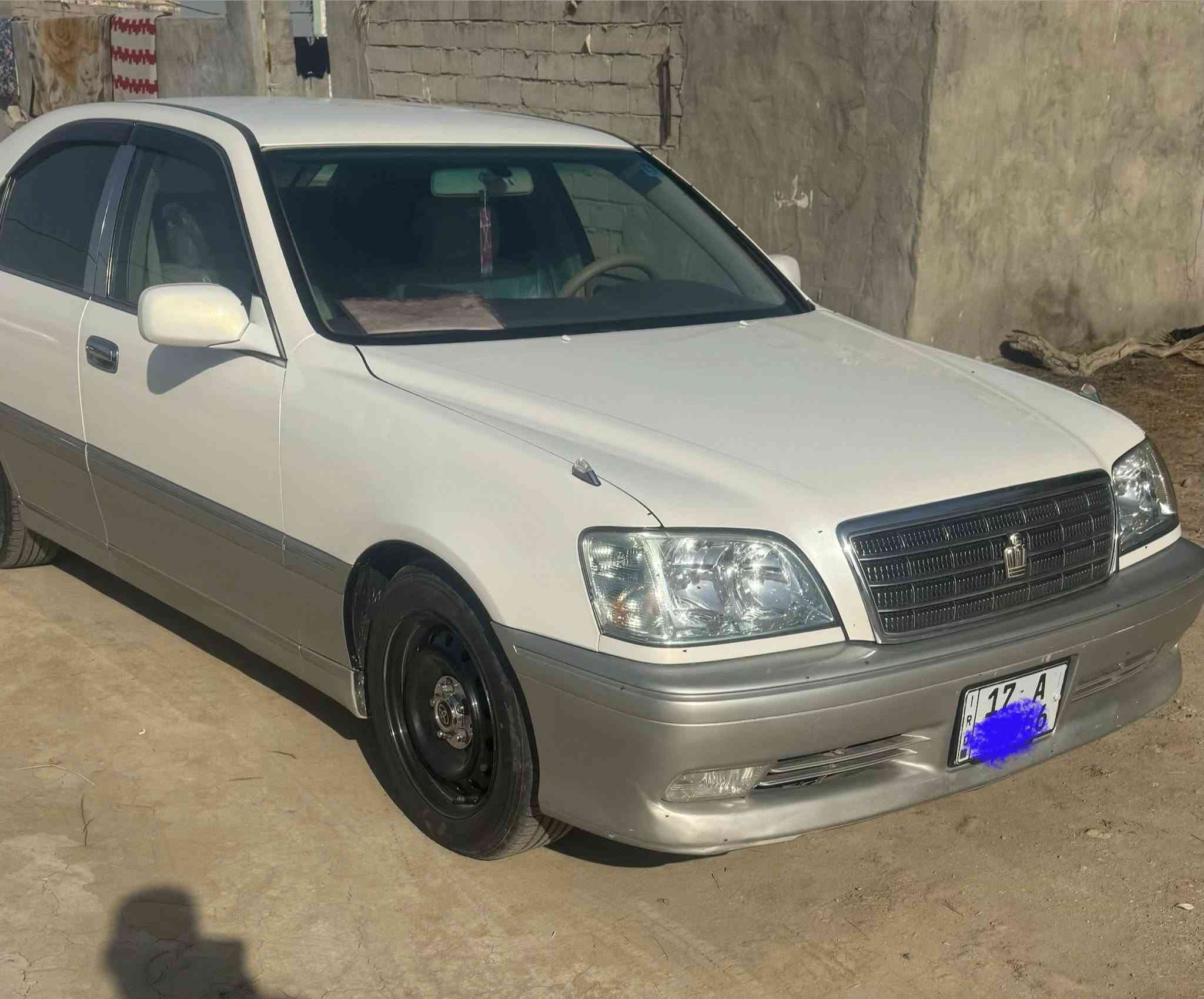 سلام عليكم

ملكه للببع 2001  قرار (48)

رقم مثنى رقم (مميز)

سياره قرار جديد 

دكمتين 

ديفور صغير

حلوه ونضيف كلش 

السعر ١٤٥ وبيها مجال قليل جداً جداً 

المكان الديوانيه: قضاء الحمزه  الشرقي 

ه‍. ***********
