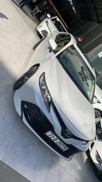 كامري خليجي موديل 2019 فول موصافات ال جي    بيها مكانين بارد وشويه صبغ...