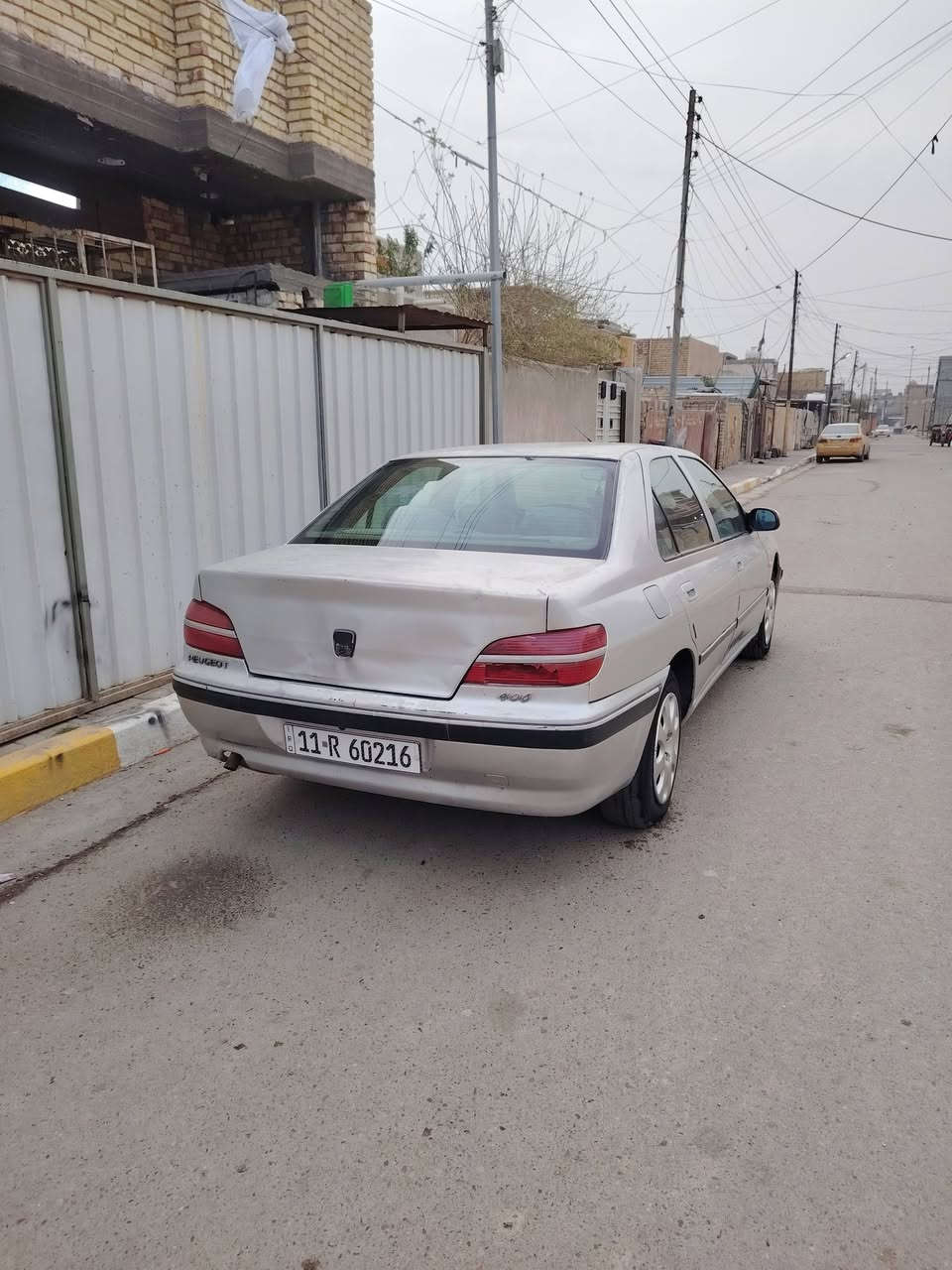 السلام عليكم للبيع بيجو فرنسي 406 موديل ٢٠٠١ رقم دولي بسمي سيارة جاهزة خير من الله تخم تاير حدادية جديدة كهربائيت كلهة شغالة سيارة جاهزة وين ما يعجبك توكل شاشة سنت لوك سيارة بلادية مابيهة صبغ السعر ٤٧ وبيهة مجال قليل حك الجية مكاني بغداد الحسينية التواصل علة الرقم ***********
