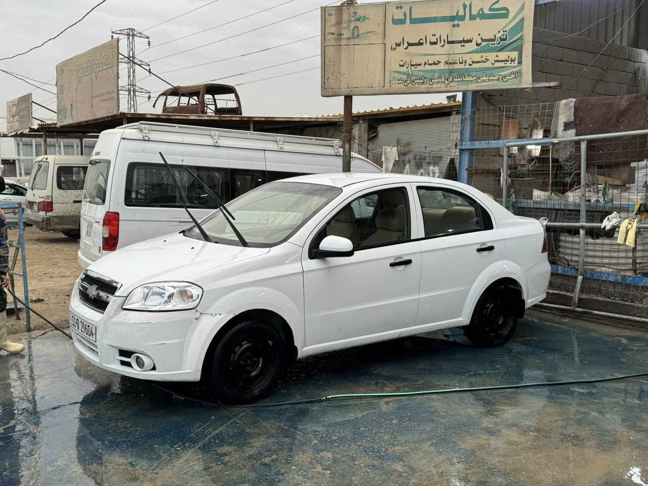 السلام عليكم
شوفرليت افيو موديل 2011 خليجي مكفوله كفاله عامه من الصبغ والتبديل  بيه ملاحظات بسيطه السياره جديده ماشية 140 رقم بغداد بسمي هزه جديده ثاني يوم تحويل السونار مرفق بالصور 

السعر 88 وبيها مجال 

*********** 

*********** 

بابل قضاء المحاويل
