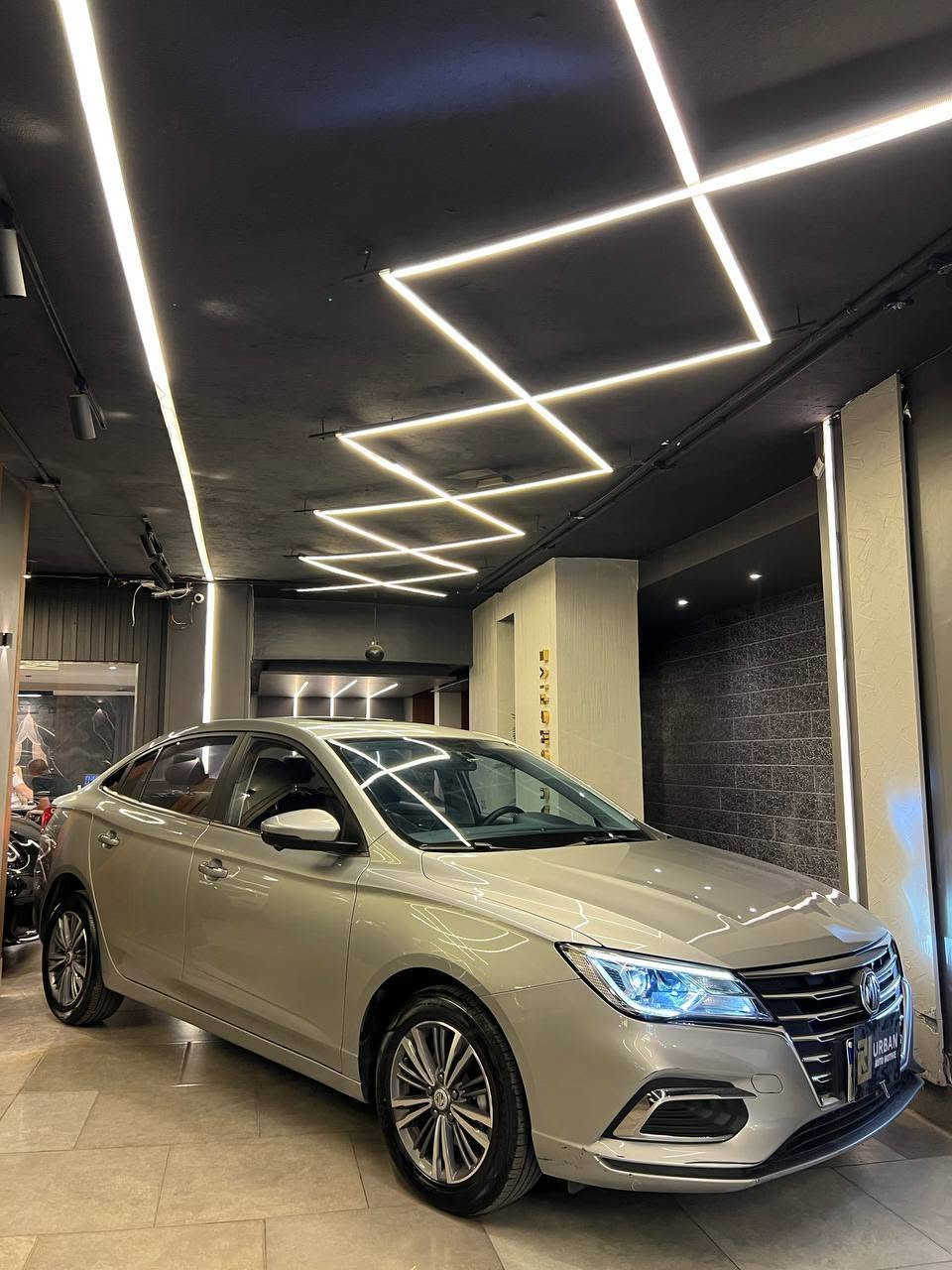 Mg 5 Luxury edition 
Model 2026 
1500Cc
120 Hp
30,000Km 
Start engine 

بصمه ومرايات ضم 
فتحه سقف 
جنوط 16 انش 
كراسي كهرباء 
تحكم بالطاره 

لون فضي فرش اسود 

للتواصل 
01025324859 السادس من اكتوبر, الجيزة


**إذا كنت صاحب هذا الإعلان وتريد حذفه لأي سبب، رجاءا أرسل رسالة إلى الدعم الفني**