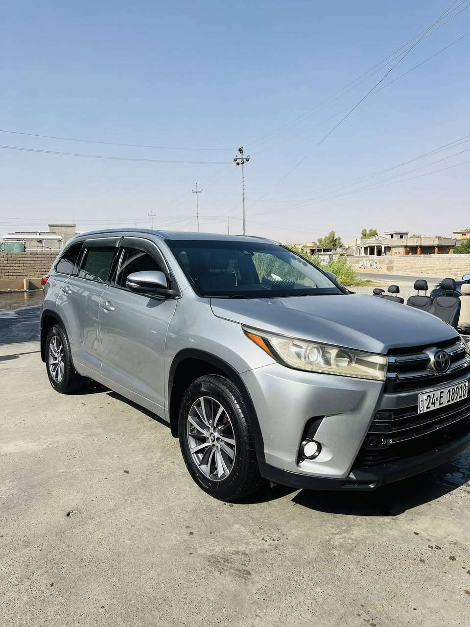 السلام عليكم
تيوتا هايلندر موديل XLE 2017 فول موصفات فتحه سقف تدفئه وتبريد كشنات محرك ٦ سلندر السعر 235 للاستفسار الاتصال على *********** صلاح الدين الشرقاط
