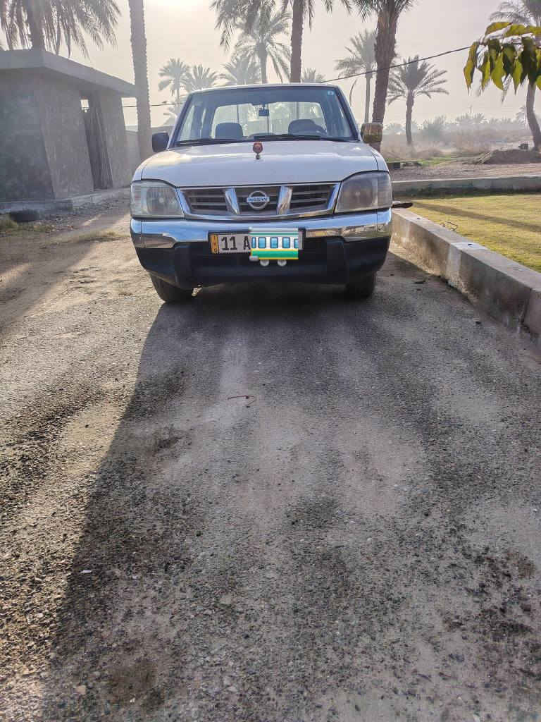 السلام عليكم
نيسان ٢٠٠٨
رقم بغداد انكليزي سنوية قبل شهرين استلمت سنويه
دوشمه درجة أولى باتري كهربائيات تايرات
بيها صبغ من جهة السائق سيارة بلاديه
تبريد تدفئه 
تحويل مباشر
السياره مال جناي خير من الله بالحقيقه أحلى من الصوره 
جاهزه مكانها بغداد تجي تفحص وتقتنع سياره كولش حلوه ومرتبه ما متعوبه
السعر ١١٠$ بيها مجال حگ الجيه 
الاتصال على الرقم ***********
