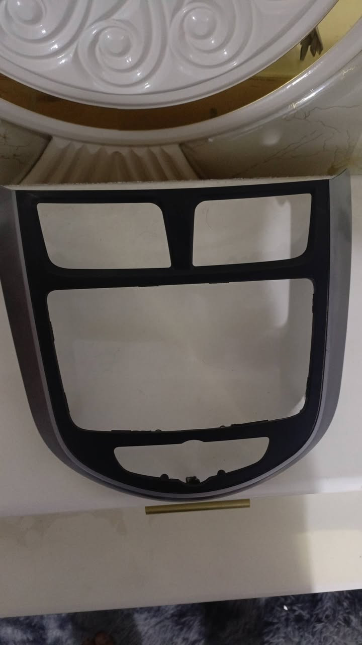 غراض جدا نضيفه
المكان بابل شارع 80 مقابل شارع الحسينية 
قريوله الحجم متر /20عرض 80 السعر 125اصلي 
قريوله  حديد الطول متر /20العرض 80 ///السعر 60
ميز تواليت فقط السعر 40الف نضيف 
مسجل اصلي مال اكسنت هوه والكفر مالته السعر 40
مسجل كورلا اصلي السعر 30الف 
بكج كامل شاشتين مع غراض كامله بسعر 35الف 

متواجد وتساب ***********
متواجد ماسنجر
