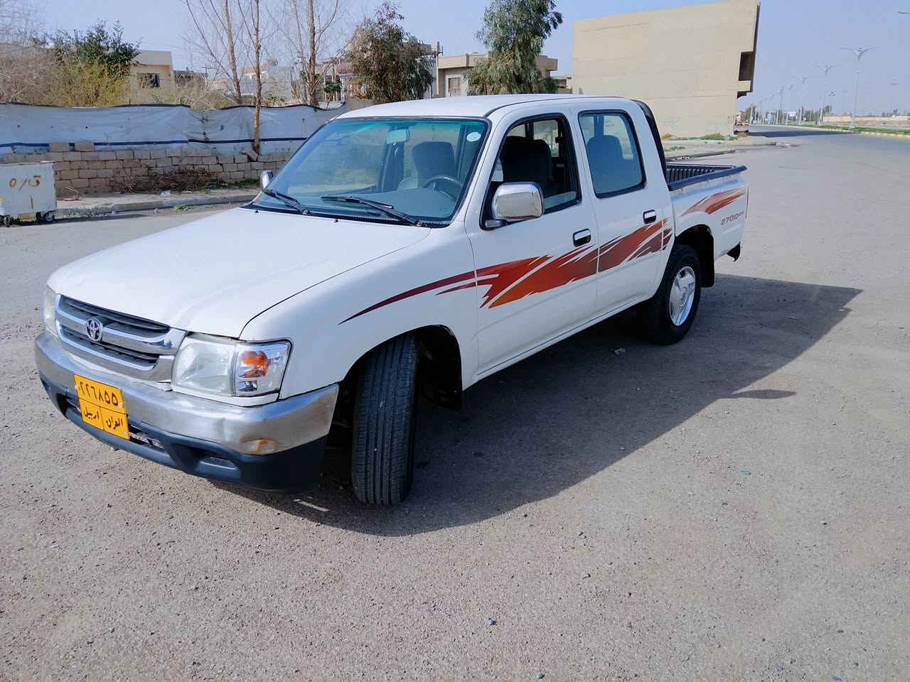 من رخصت الادمن
بيكب تويوتا هايلوكس  موديل2002 رقم اربيل سنوية 2027 
كيرو محرك شرط مامفتوح
أكسل شاصي كاردن شرط 
تخم تايرات جدد
صدر حدادية جديد 
كهربائيات كله شرط شغال 
سيارة جاهزة مال جناي بدون  مصرف
مصبوغه حزام جمالية
السعر 88 مكاني كركوك
***********
***********
***********
