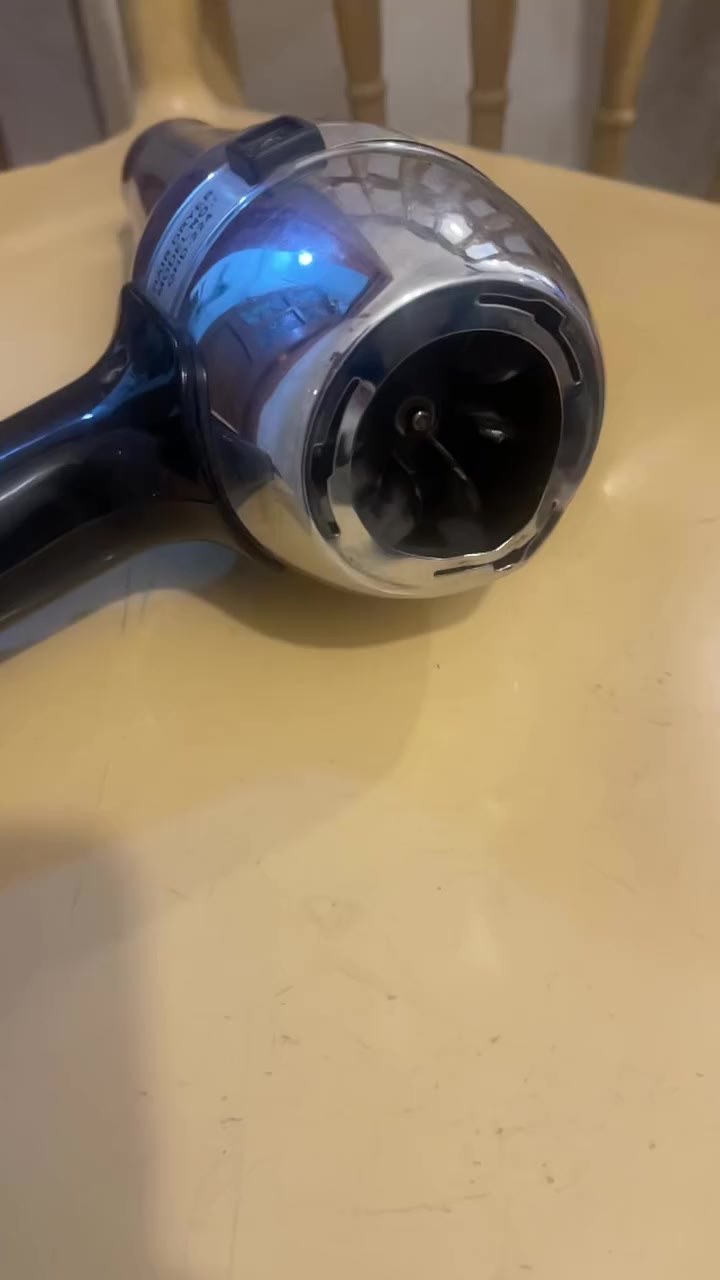 هذا شسوار كلش قديم من ثمانينات  صناعته  ياباني شكد يسوه


**إذا كنت صاحب هذا الإعلان وتريد حذفه لأي سبب، رجاءا أرسل رسالة إلى الدعم الفني**