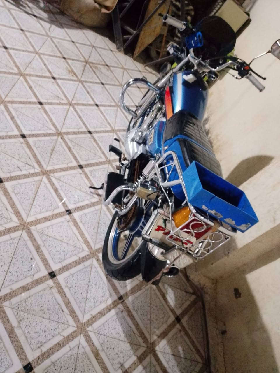 سلام عليكم دراجه بارت البيع موديل 2023 درجه نضيف كهربائي شغل مكينه تخبل شلع تخبل مامفتوع ناصرية حي الفداء ***********
