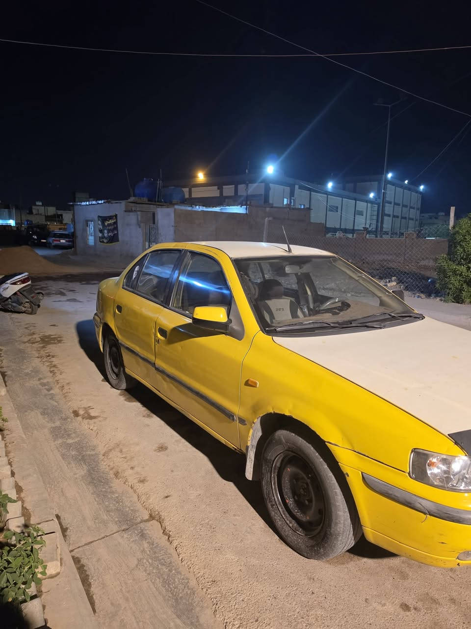 السلام عليكم سمند ٢٠٠٩ محور كير ومحرك كورلا تبريد تايرات باتري كلها شغاله السياره ٢٩ وبيها مجال ***********
