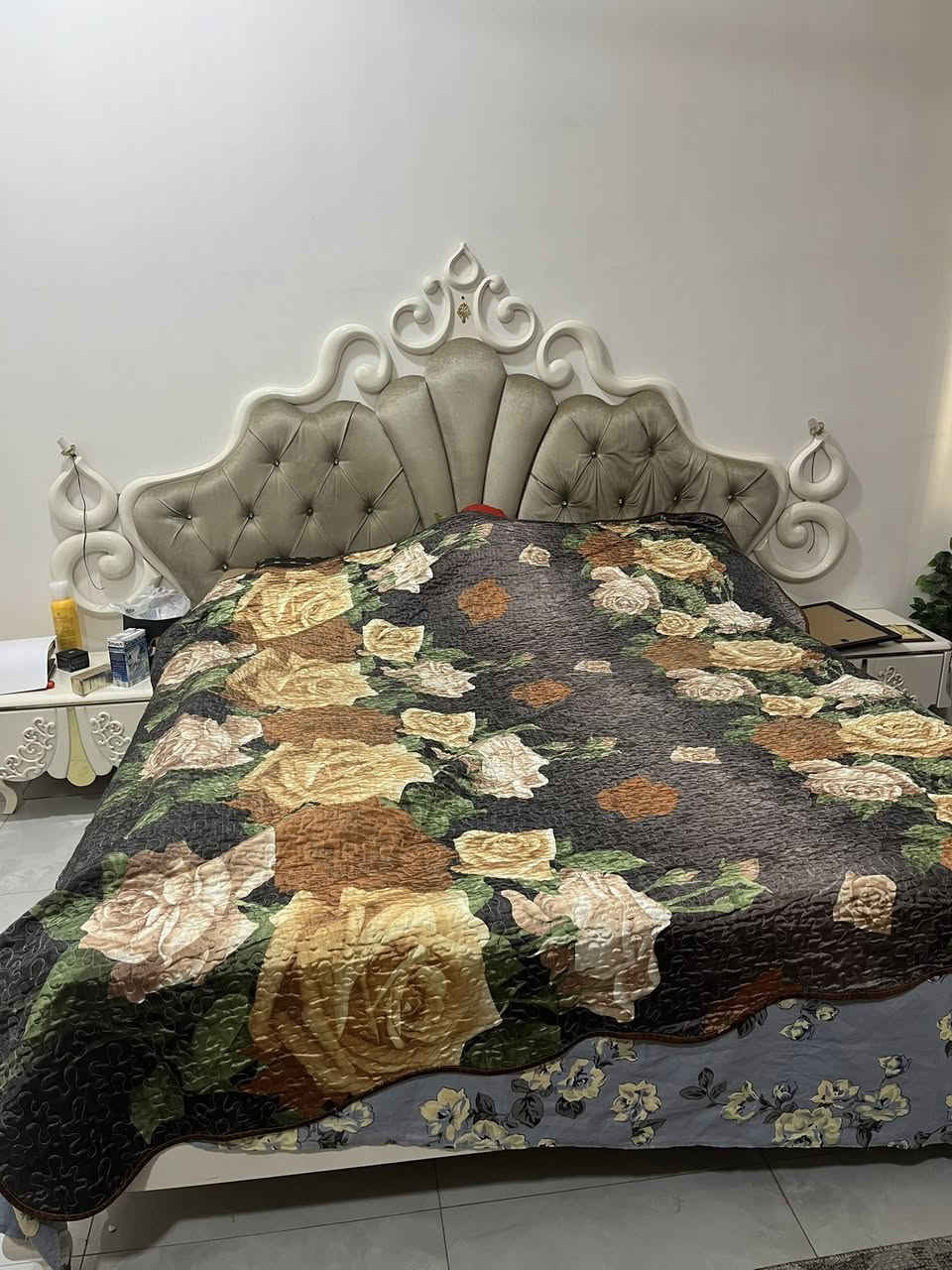 غرفه نوم تركيه نظيفه  للبيع معروضه. مليون وبيها مجال .. ***********
