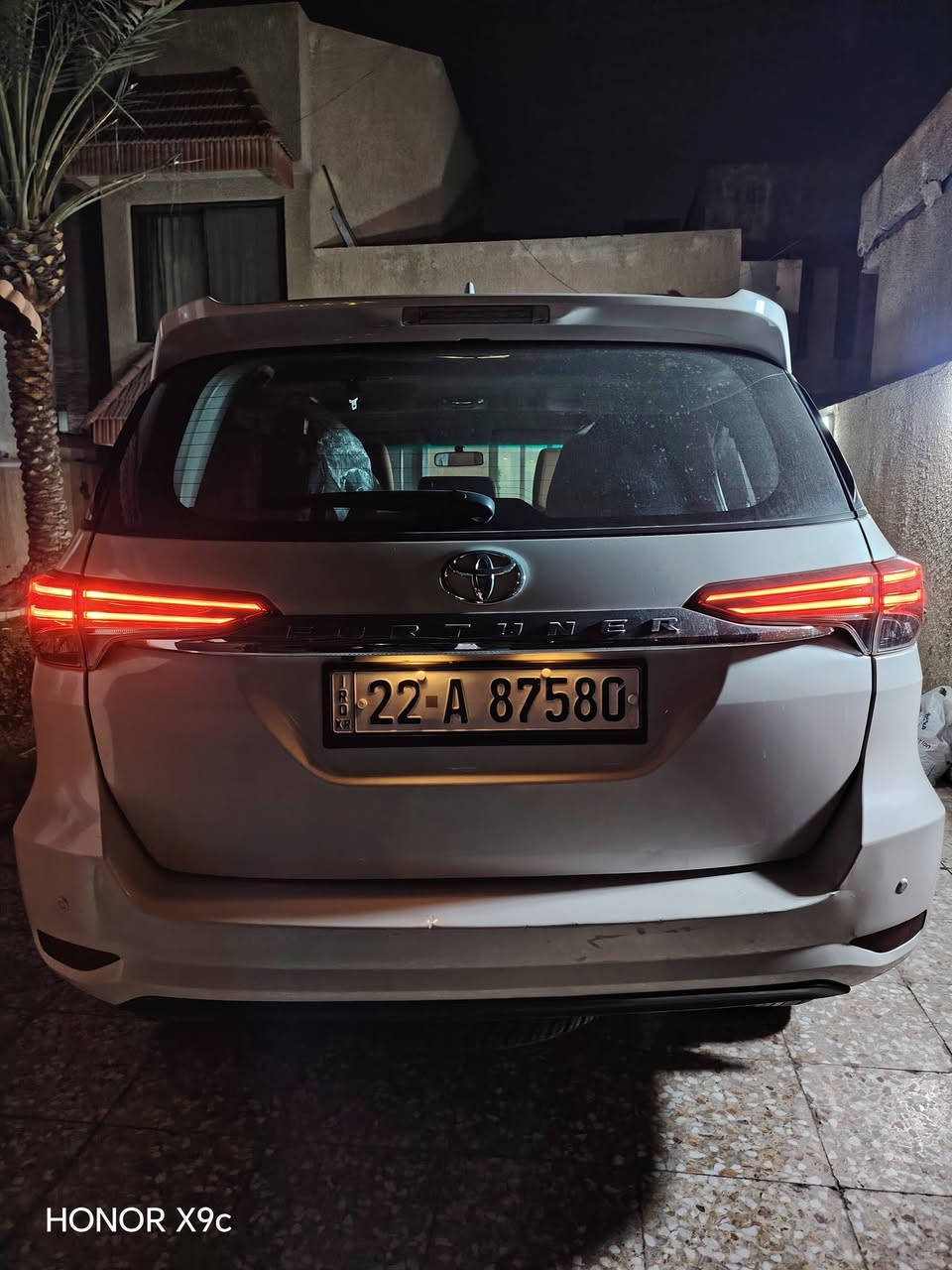 للبيع... فورجنر 2019
4سلندر
7راكب
2.7
العنوان بغداد حي الجامعة
السعر 260
 للاستفسار الاتصال على الرقم ***********
