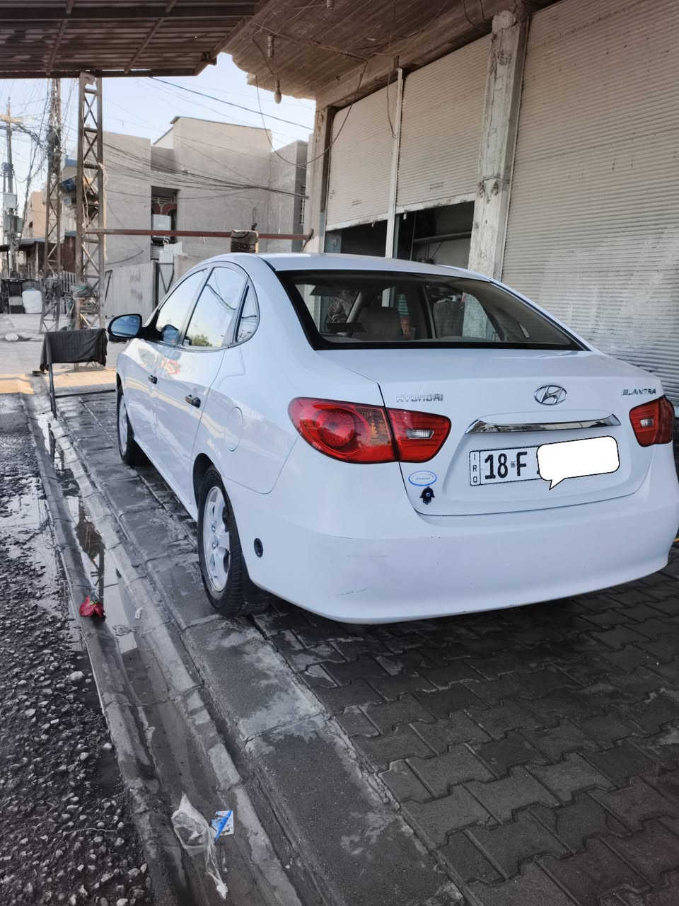 السلام عليكم النترا موديل 2010 بابل سنويه ما ساقطه باسمي السياره مقفوله من الصبح فقط بنيدمبدل بلا صبغ نفس اللون السياره والباقي ثلاث مكانات بارد مع كارت صغير  مواصفات السياره منظومة تبريد كامله جديد بل كارتون التبريد ثلج شاشه ليزر وفتحه سقف مكينه وكير صارلي شهر من شديتهن جدد مال حاويه حداديه جديده تخم تاير السياره شادله منظومة غاز السعر السياره120وبيه مجال شي قليل رقم التلفون ***********مكان السياره بالنجف
