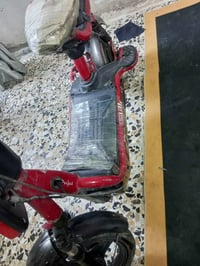 دراجه شحن للبيع مستعمله حجم14شغاله تمشي بطارياتهه كلش نضيفات صار شهرين...