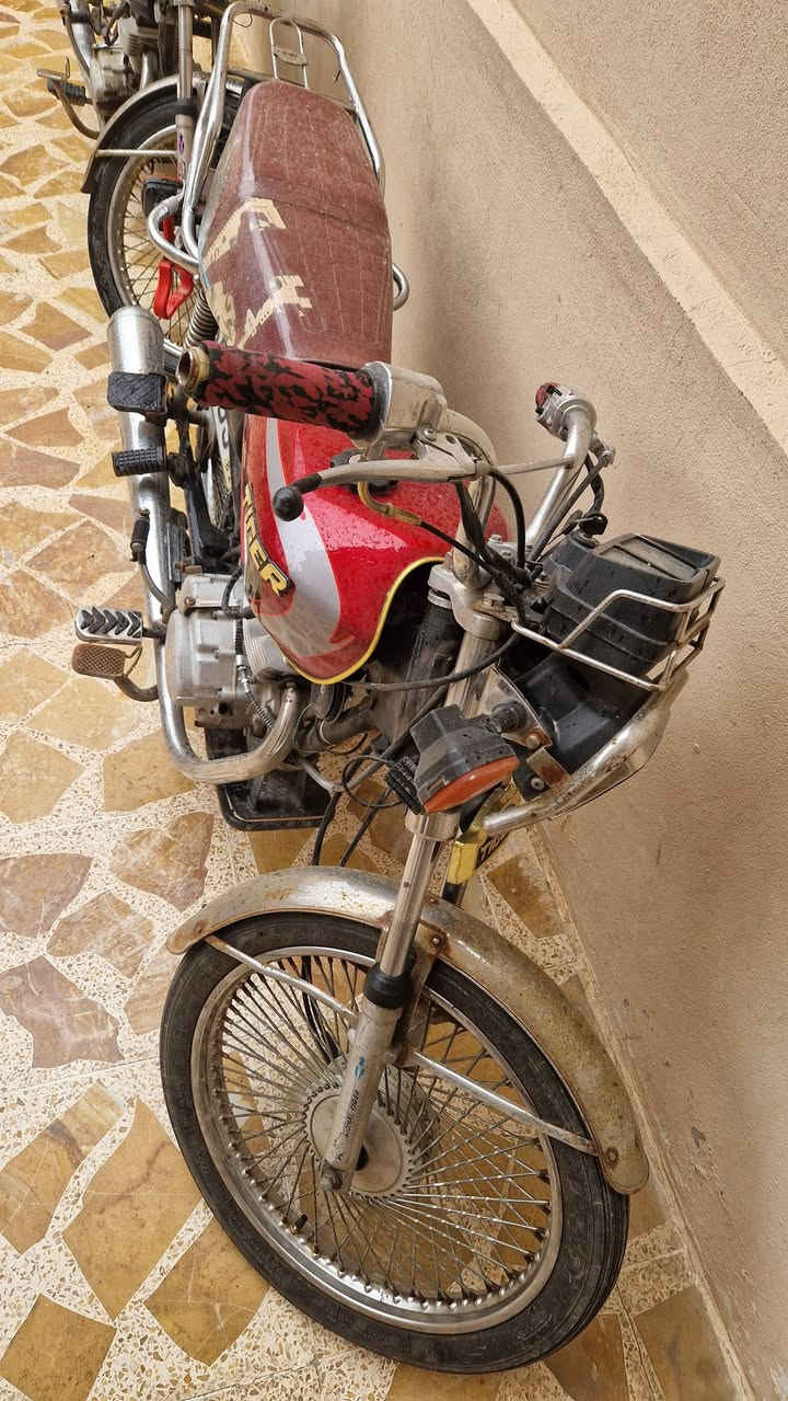 ماطور تايكر للبيع موديل 2020 شرط مامفتوح السعر 475 وبيه مجال بسيط عنوان موصل جانب الأيمن ***********
