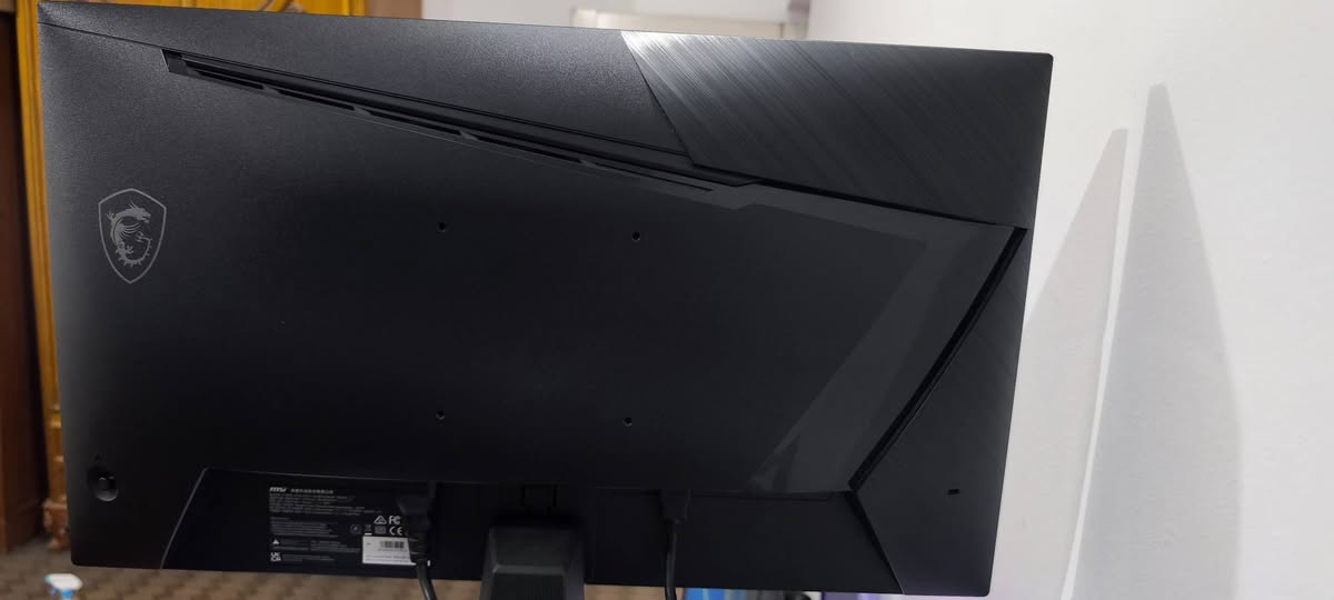 السلام عليكم
شاشة Msi حجم 25 للبيع استخدام خفيف ما العب قليل غالبًا اباوع افلام ومسلسلات

المواصفات 

FHD / 180hz / 1ms / Raped IPS

رقم الموديل اذا تحب تبحث عنها 

G255F

السعر 150 وبيها مجال مكاني بغداد شهداء البياع ماعندي توصيل

اذا تحب تتصل 

***********

واتساب

***********
