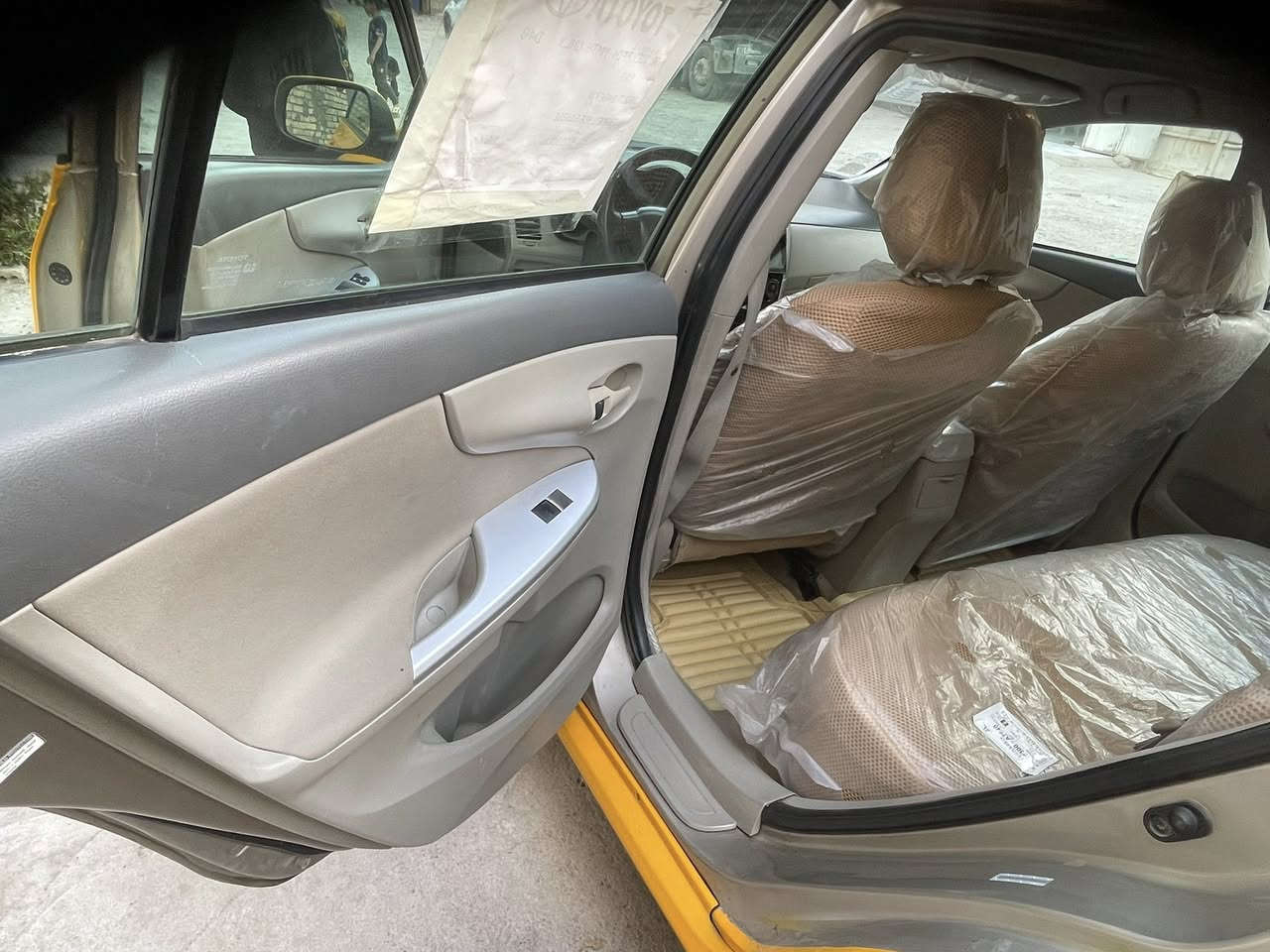 كورلا2009 محدثه 13 امريكي حادث چاملغ ايمن وبنيد وخشم الشاصي  بي تعمير وبيهه تلكيطات معجون تخم تاير تبريد تدفئه متصرف عليهه جاهزه  مكينه 2019 كير جديد مكان بلديات اتصال عل رقم ***********)سعر 110
