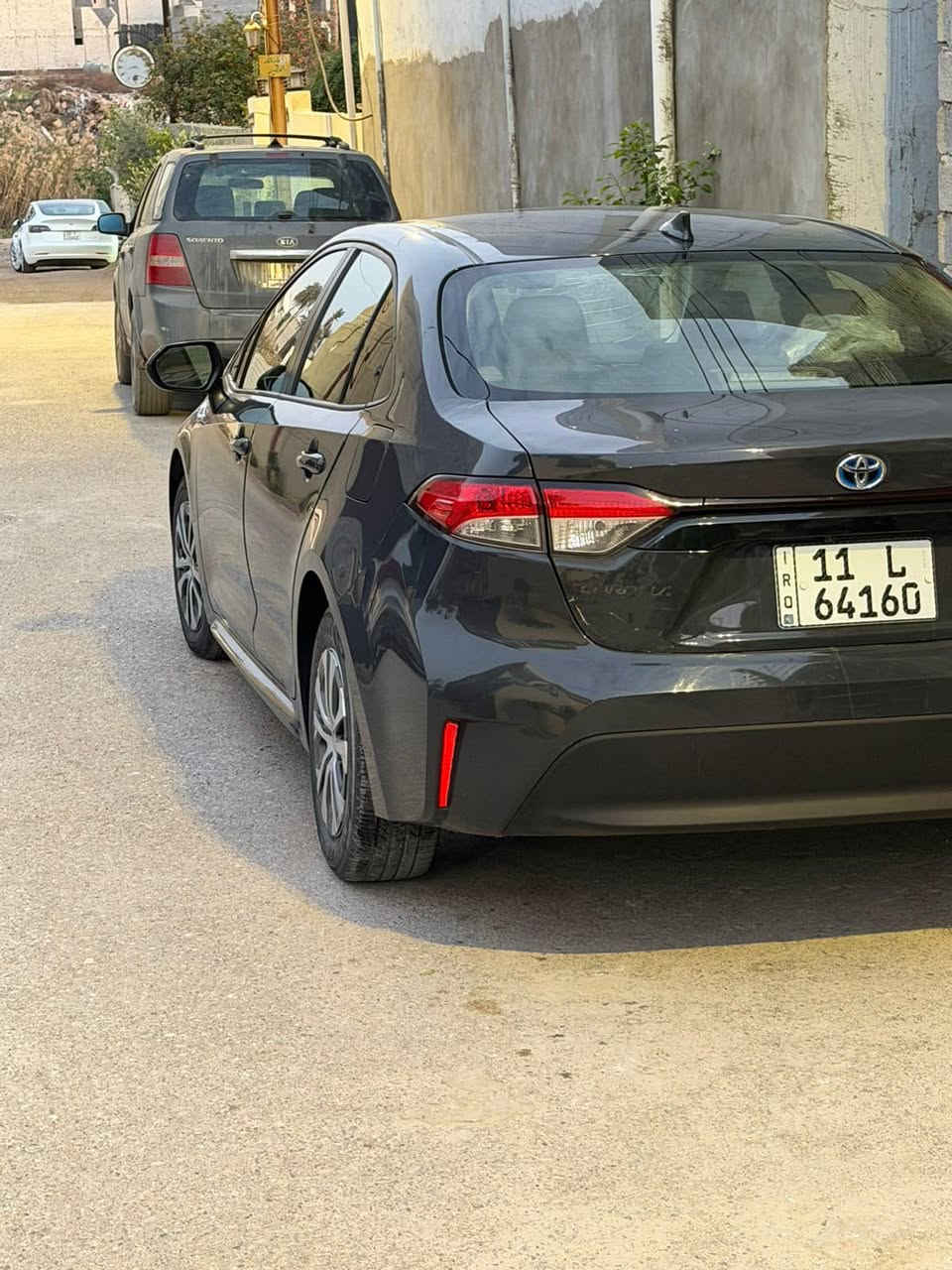 السلام عليكم 
كورلا هايبرد  شكل امريكي علامة الزركة
موديل 2024
 مواصفات معروفه 
رقم بغداد جديد 
  
مكفولة كير محرك 
 صور الحادث داخل المنشور  
 سعر ١٧٠ورقة 

مكانها ديالى بعقوبه
اتصال 
واتس اب ***********
