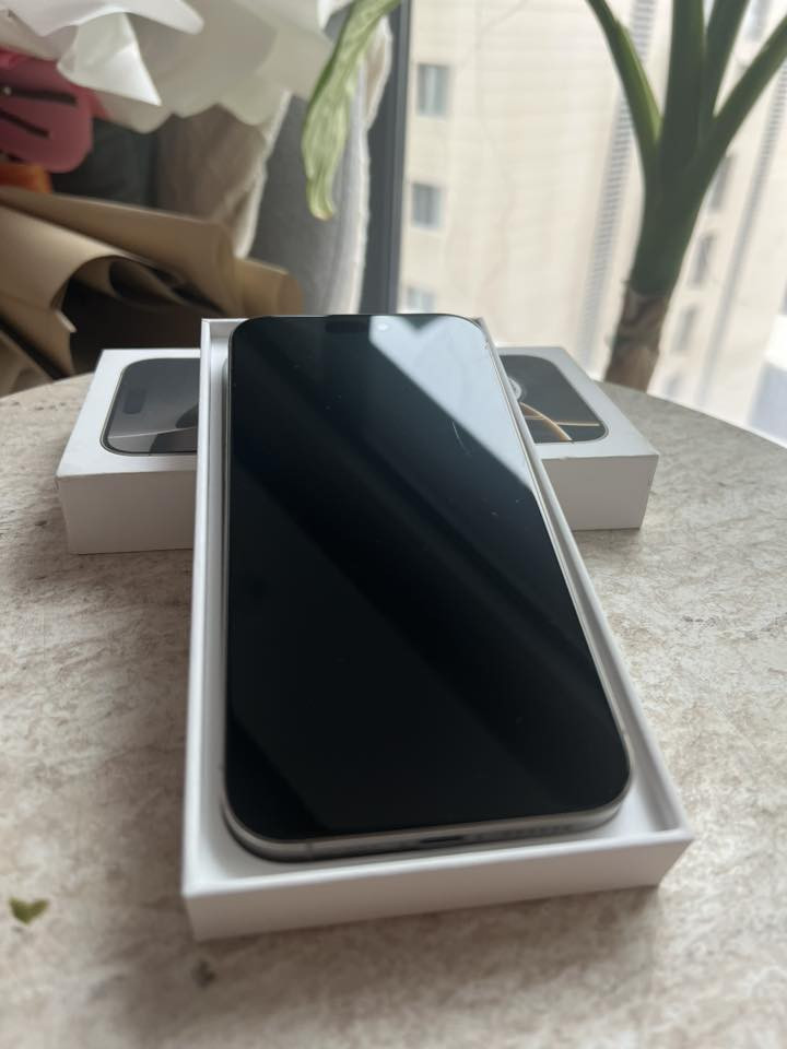 للبيع .. للبيع
ايفون 16 Pro Max  
ذاكرة 512 GB
بطارية 100
دورات الشحن 217
بلاتينيوم 
مبدل الظهر فقط ليزر بدون فتح
كامل كارتونتة وملحقاته 
سعر 1,550,000 مجال بسيط

الاتصال على ***********
