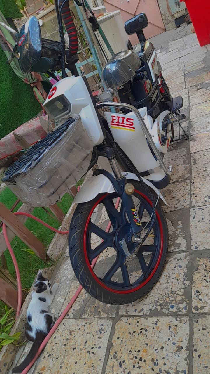 دراجه للبيع 250 وبيه مجال الشراي يدخلي خاص لين مستعجل
***********
