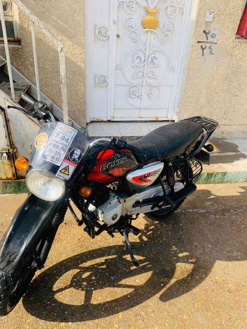 دراجة بوكسر مديل 22 نازله 23 مكينه تخبل لا تبخير لا تنقيص كهربايات كله شغاله  مانقصه شي وراقه كاملة مكاني بلديات    ***********
