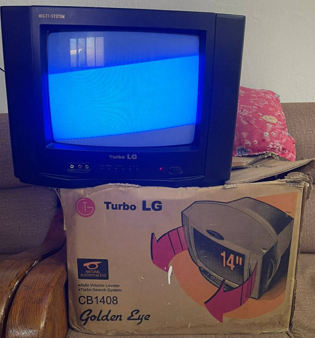 السلام عليكم تلفزيون لوك ال جي غير مستخدم نقص ريمونت بسعر 35 الف يوجد توصيل


**إذا كنت صاحب هذا الإعلان وتريد حذفه لأي سبب، رجاءا أرسل رسالة إلى الدعم الفني**