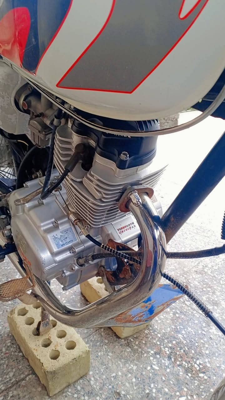 سلام عليكم للبيع موديل 20 ٤كير  خير من الله مكينه خرسه كهربايات شغاله كله وراق ضايعه كاتبك عليه مكاني بغداد جسر ديالى الجديد بلكرغوليه هاذا رقمي *********** سعر 350
