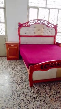 سعر 600 50 وبي مجال للطيبات وللطيبين العنوان حي الكوفه بغداد0781731901...