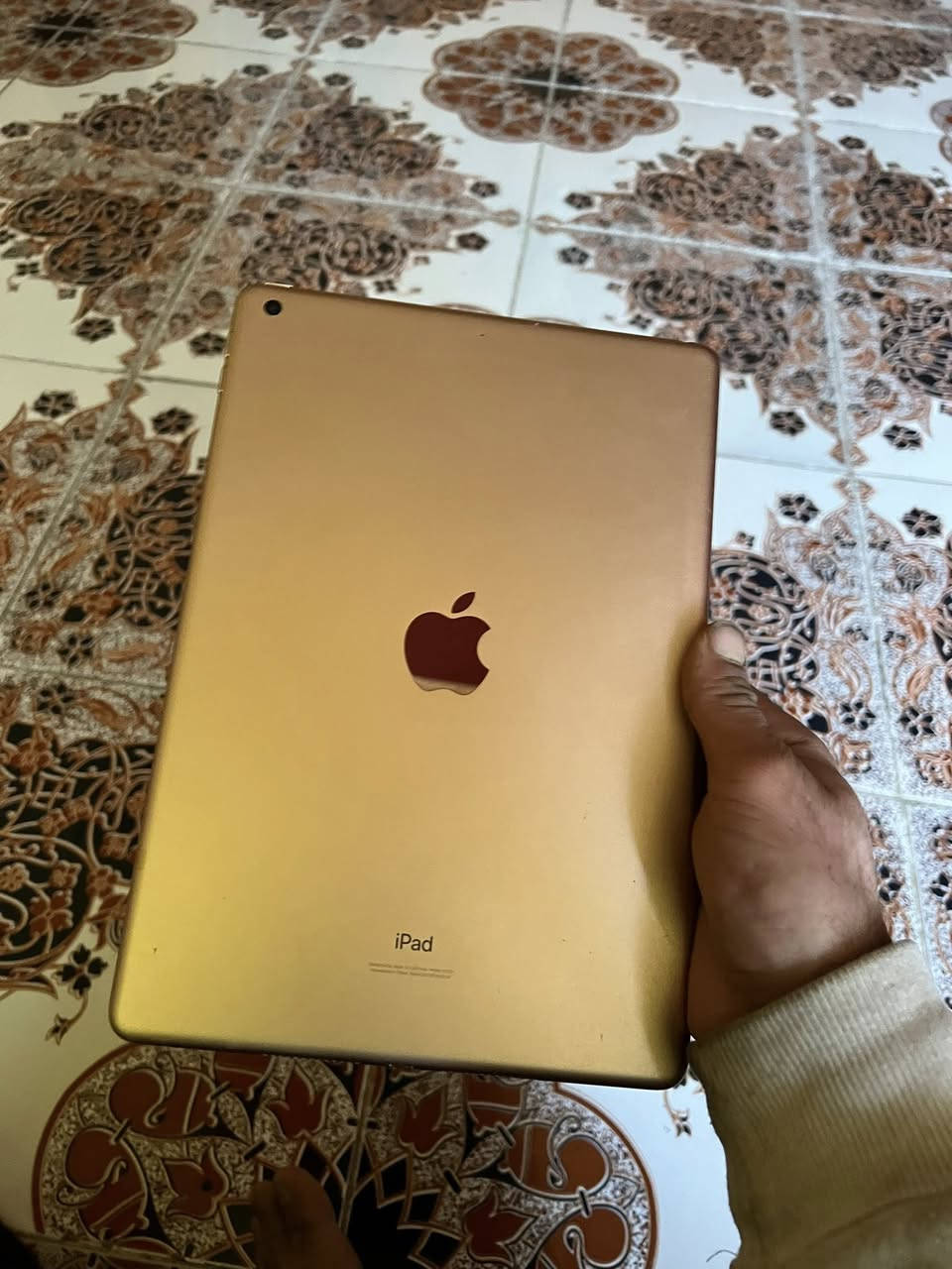 ايباد 8 ذ32 تلفون يخبل محدث 18.8.3       بس بطاريته مادر جكد تلفون شحنه يخبل بلبوبجي٦٠ فريم سعر 230 أو بي مجال مكاني تجف *********** التصال عله الخط
