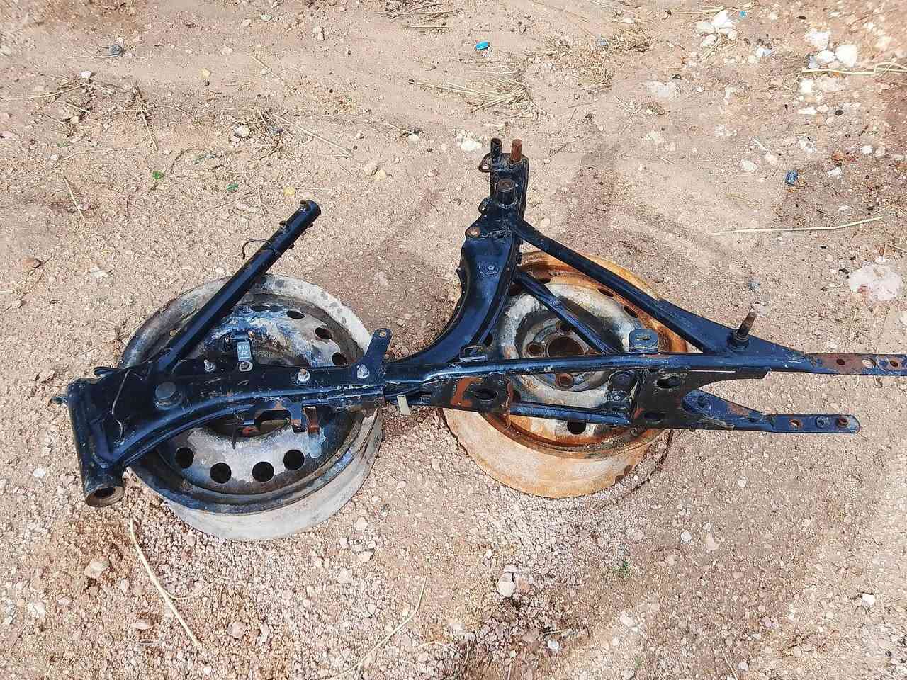 سلام عليكم شباب شاصي أربعة كير للبيع كلك مكفول من كلشي صبغه بلادي سعر 125وبيه مجال لطيبين  
لانتصال ***********
