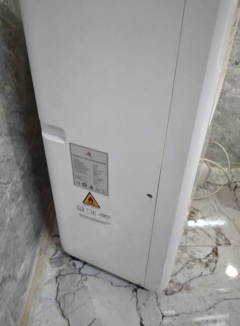 سبلت متحرك نضيف تبريد وتدفه السعر ١٣٥ الف بي مجال المكان حي القاهره


**إذا كنت صاحب هذا الإعلان وتريد حذفه لأي سبب، رجاءا أرسل رسالة إلى الدعم الفني**