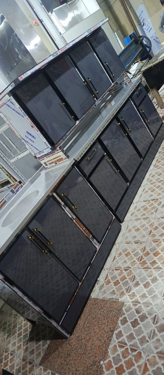 كاونتر مترين مرمر وسنك متر وعشرين مرمر هذا تفصال جديد مبطن وجهين لباب بوري صيني ثقيل  وليس يراني سعره خاص ويتدلل شراي مكان بصره موجود توصيل داخل بصره 👈 ***********
