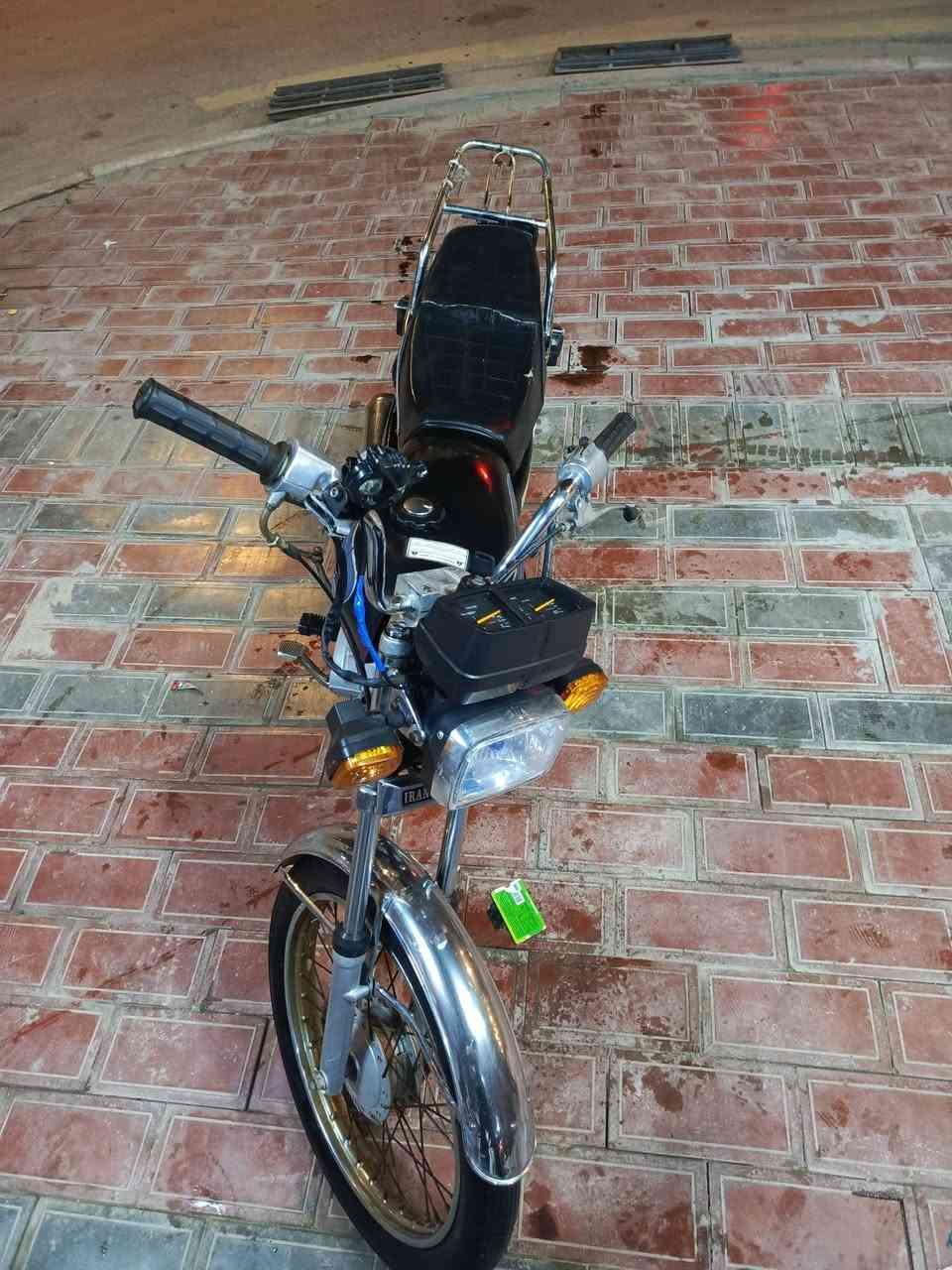 السلام عليك دراجه نوع ارشاه موديل 17 معمره 22 دراجه جديده اوراق أصولي دراجه خير من الله كربلاء الاسكان العسكري شارع الدره رقم *********** سعر 400 وبيه مجال
